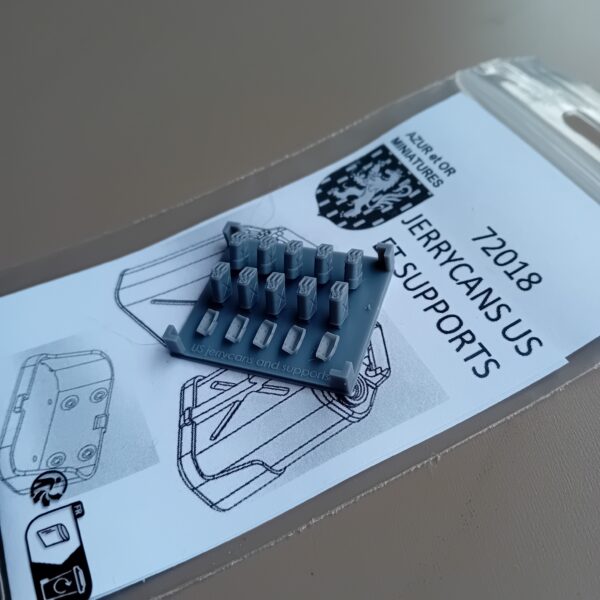 72018 JERRYCANS ET SUPPORTS
